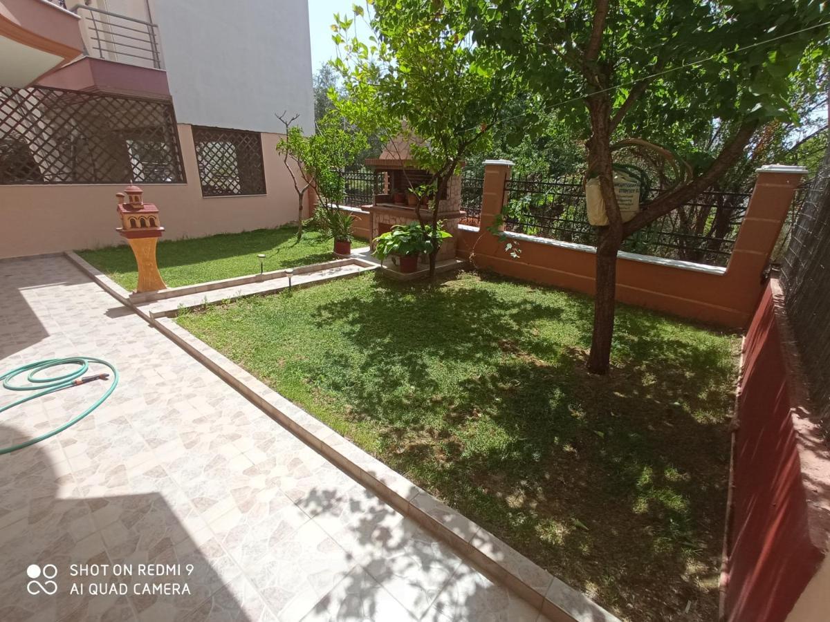 Maria Lux Apartments Volos Esterno foto