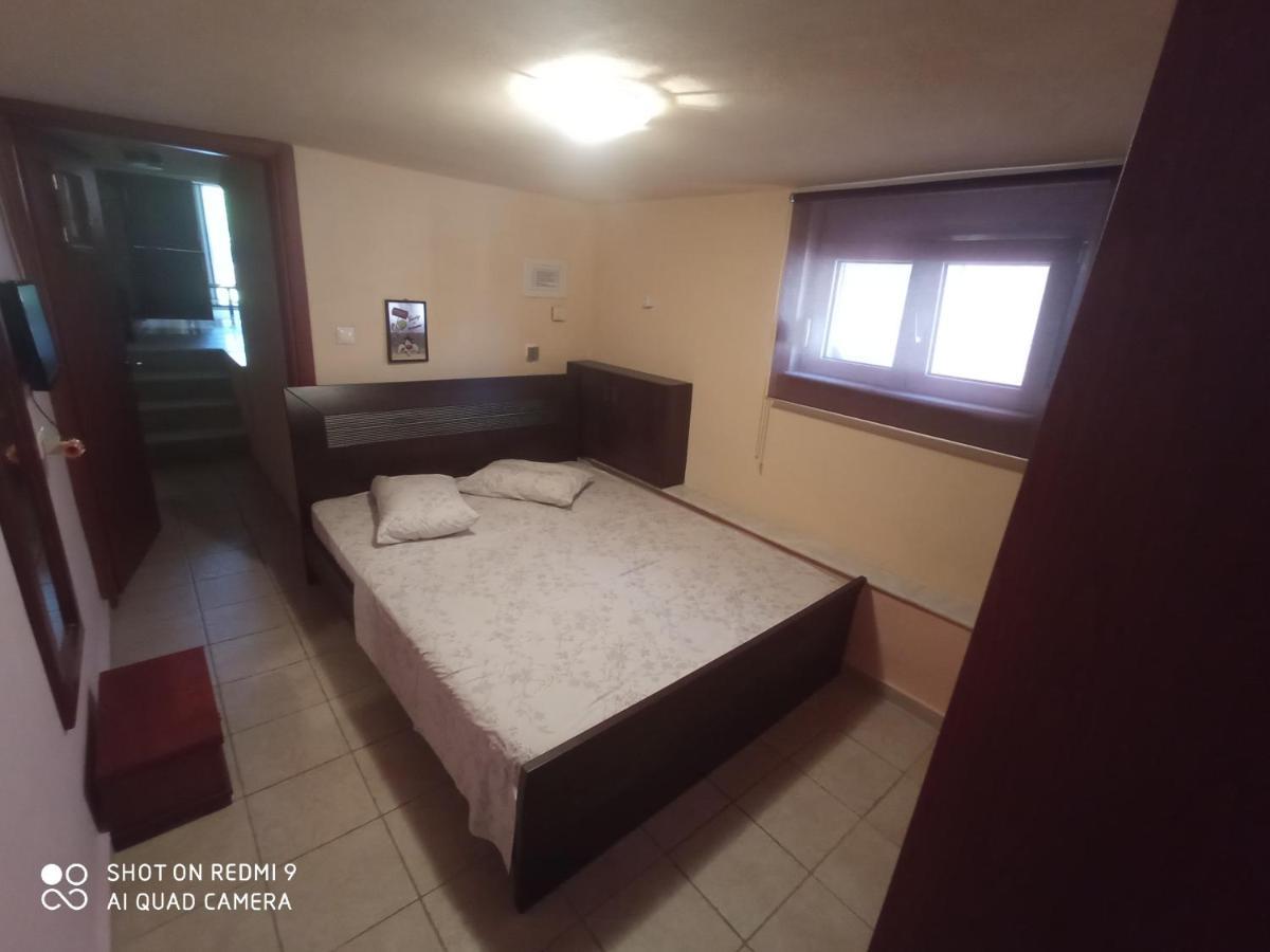 Maria Lux Apartments Volos Esterno foto