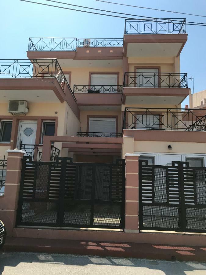 Maria Lux Apartments Volos Esterno foto